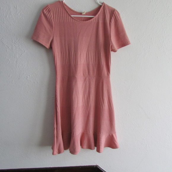 Lazy Sundays Dresses & Skirts - Light Pink Tea Dress Size M
